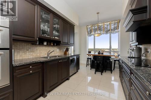 Ph11 - 10101 Yonge Street, Richmond Hill, ON - Indoor Photo Showing Kitchen With Double Sink