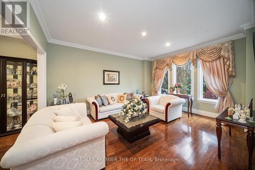 50 Radley Street, Vaughan, ON - Indoor Photo Showing Living Room