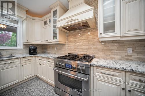 50 Radley Street, Vaughan, ON - Indoor Photo Showing Kitchen With Upgraded Kitchen