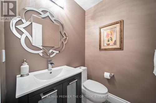 50 Radley Street, Vaughan, ON - Indoor Photo Showing Bathroom