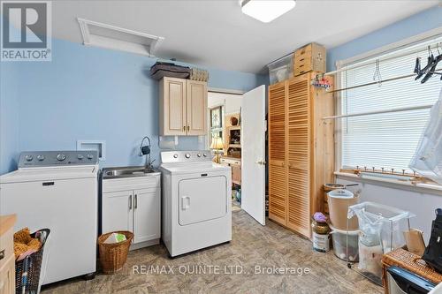 109 Prinyers Cove Crescent, Prince Edward County, ON - Indoor Photo Showing Laundry Room