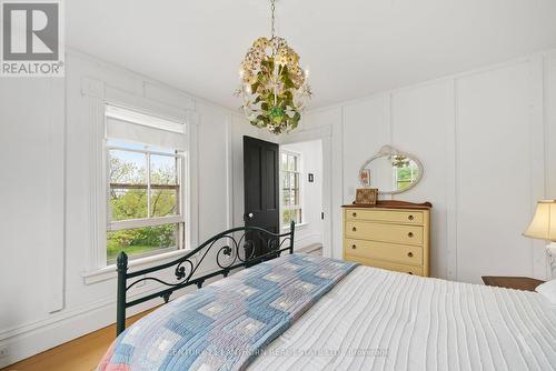 422 Murphy Road, Prince Edward County, ON - Indoor Photo Showing Bedroom