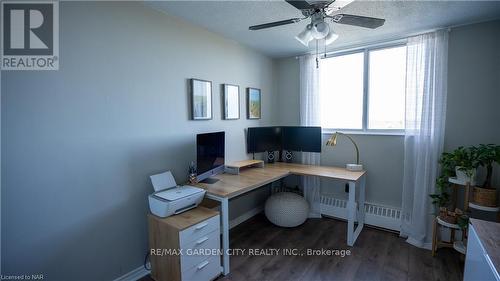 704 - 1100 Caven Street, Mississauga, ON - Indoor Photo Showing Office