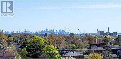 704 - 1100 Caven Street, Mississauga, ON - Outdoor With View
