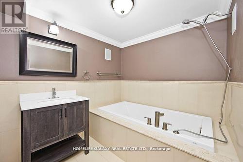 38 Montcalm Avenue, Toronto, ON - Indoor Photo Showing Bathroom