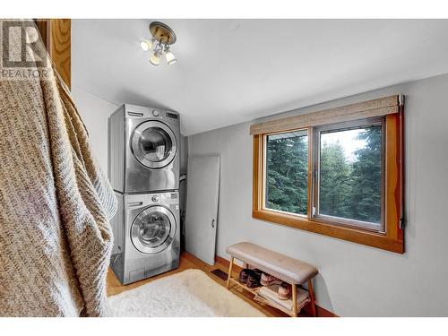 9599 Birchill Crescent, Prince George, BC - Indoor Photo Showing Laundry Room