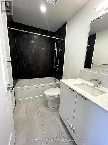 1210 - 28 Freeland Street, Toronto, ON - Indoor Photo Showing Bathroom
