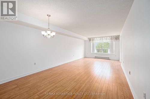 404 - 1510 Richmond Street, London, ON - Indoor Photo Showing Other Room