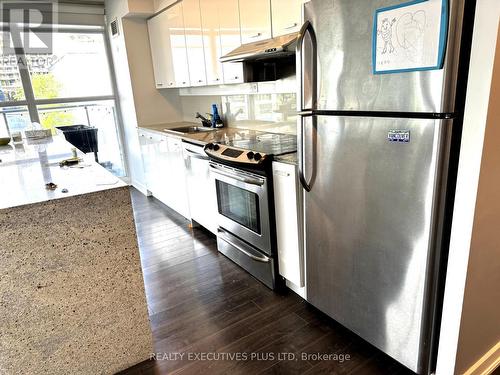 208 - 19 Singer Court, Toronto, ON - Indoor Photo Showing Kitchen With Stainless Steel Kitchen With Upgraded Kitchen