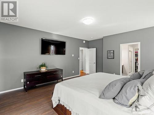 9-8 Alusru Way, Whitehorse, YT - Indoor Photo Showing Bedroom