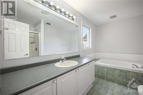 1488 Lisbon Street, Ottawa, ON - Indoor Photo Showing Bathroom