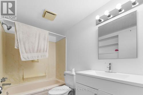 117 Montrave Avenue, Oshawa, ON - Indoor Photo Showing Bathroom