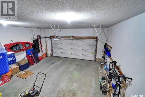 1122 Carrick Crescent, Regina, SK - Indoor Photo Showing Garage