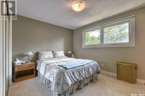 4641 Pasqua Street, Regina, SK - Indoor Photo Showing Bedroom