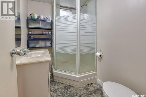 4641 Pasqua Street, Regina, SK - Indoor Photo Showing Bathroom