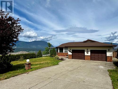 1251 15 Avenue Se, Salmon Arm, BC - Outdoor