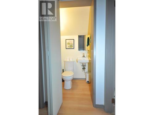 7134 Tatlayoko Road, Williams Lake, BC - Indoor Photo Showing Bathroom