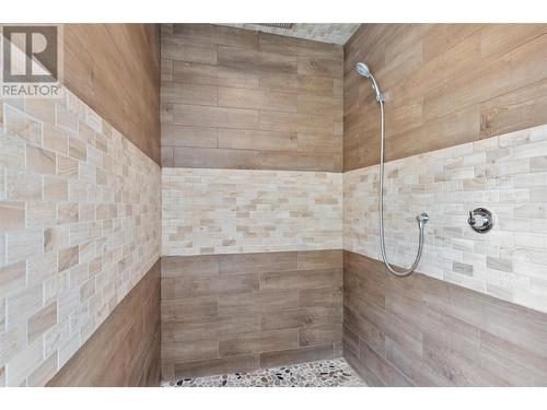 13598 Townsend Drive, Lake Country, BC - Indoor Photo Showing Bathroom
