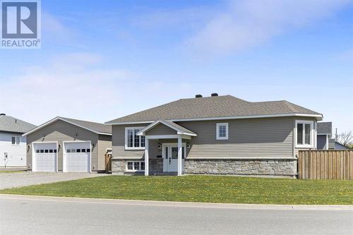 154 Central Creek Dr, Sault Ste. Marie, ON - Outdoor With Facade