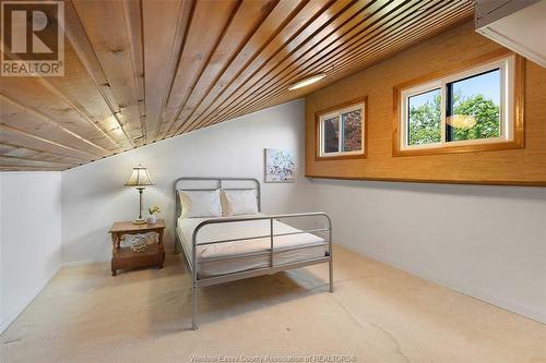 21 Wellington Avenue, Essex, ON - Indoor Photo Showing Bedroom