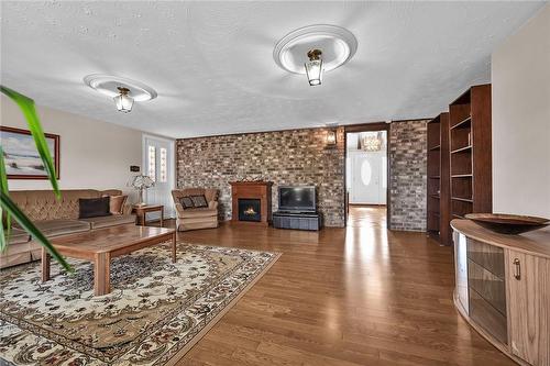 79 Eastbury Drive, Stoney Creek, ON - Indoor Photo Showing Living Room With Fireplace