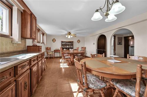 79 Eastbury Drive, Stoney Creek, ON - Indoor Photo Showing Dining Room