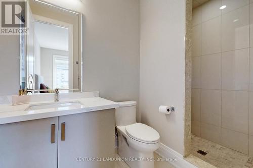 22 Conger Street, Vaughan, ON - Indoor Photo Showing Bathroom