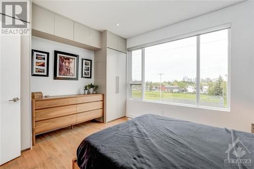 68H Stonehurst Avenue, Ottawa, ON - Indoor Photo Showing Bedroom