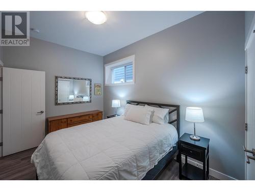 1046 Holden Road, Penticton, BC - Indoor Photo Showing Bedroom
