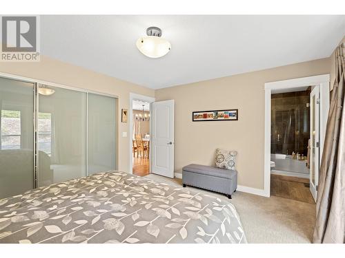 8000 Kalview Drive, Coldstream, BC - Indoor Photo Showing Bedroom