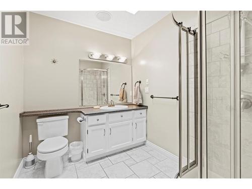 8000 Kalview Drive, Coldstream, BC - Indoor Photo Showing Bathroom