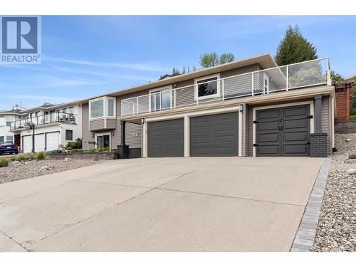 8000 Kalview Drive, Coldstream, BC - Outdoor
