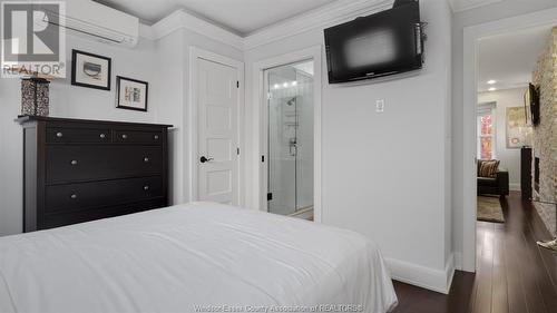 1165 Ouellette Avenue, Windsor, ON - Indoor Photo Showing Bedroom