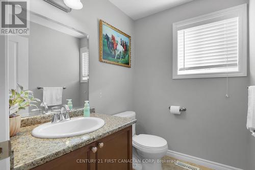 974 Grenfell Drive, London, ON - Indoor Photo Showing Bathroom
