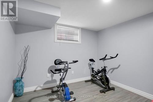 974 Grenfell Drive, London, ON - Indoor Photo Showing Gym Room