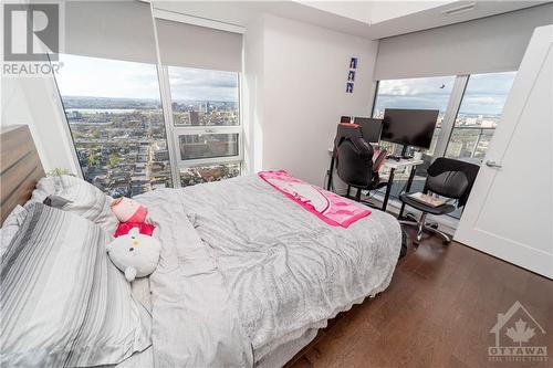 805 Carling Avenue Unit#3101, Ottawa, ON - Indoor Photo Showing Bedroom