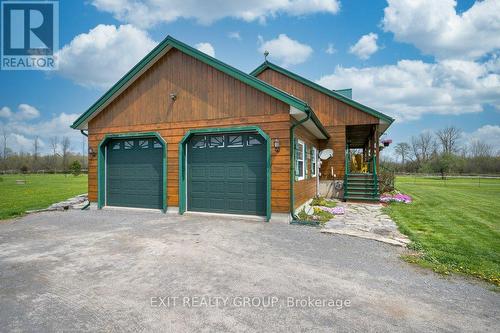 1024 County Road 19, Prince Edward County, ON - Outdoor