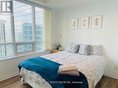 2610 - 55 Bremner Boulevard, Toronto, ON - Indoor Photo Showing Bedroom