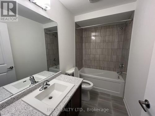 89 Sagewood Avenue, Barrie, ON - Indoor Photo Showing Bathroom