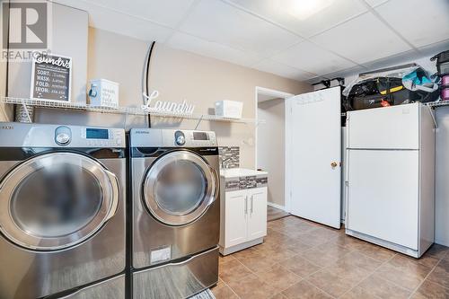 2460 Collingwood Road, West Kelowna, BC - Indoor Photo Showing Laundry Room