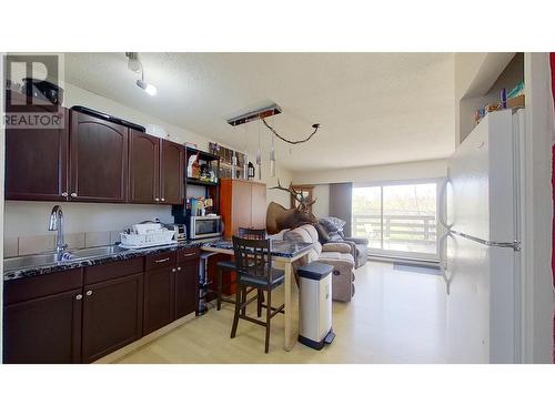 9807 97 Street, Fort St. John, BC - Indoor Photo Showing Kitchen