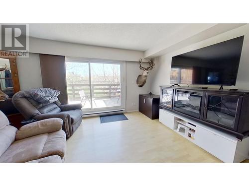9807 97 Street, Fort St. John, BC - Indoor Photo Showing Living Room