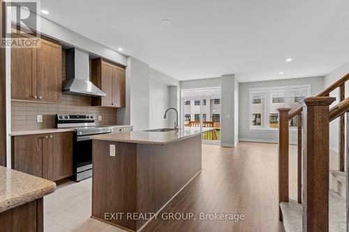 1339 Demers Avenue, Kingston, ON - Indoor Photo Showing Kitchen With Upgraded Kitchen