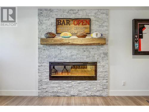4354 Kensington Drive, Kelowna, BC - Indoor With Fireplace