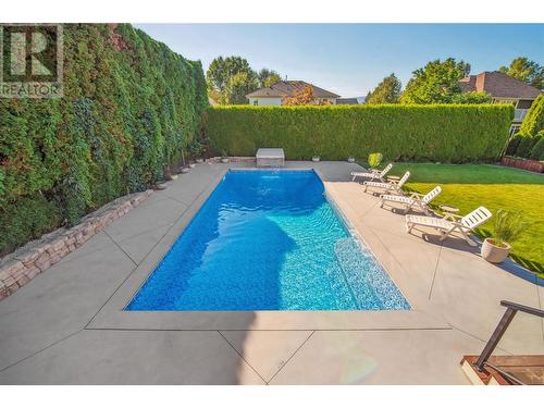 4354 Kensington Drive, Kelowna, BC - Outdoor With In Ground Pool With Backyard