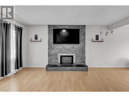 322 Nicholson Street, Prince George, BC - Indoor Photo Showing Living Room With Fireplace