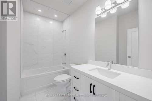 202 - 53 Queen Street S, Mississauga, ON - Indoor Photo Showing Bathroom
