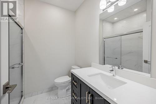 202 - 53 Queen Street S, Mississauga, ON - Indoor Photo Showing Bathroom