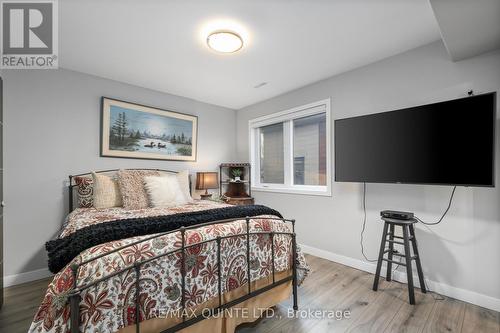 75 Hennessy Street, Prince Edward County, ON - Indoor Photo Showing Bedroom