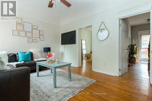189 Stinson Street, Hamilton, ON - Indoor Photo Showing Living Room